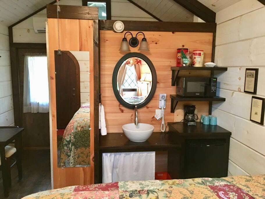 Tiny Home Cottage Near The Smokies #9 Frieda Sevierville Exterior foto